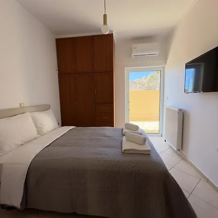 Eros Superb View Apartment Gythio