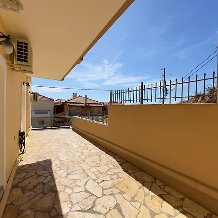 Eros Superb View Apartment Gythio