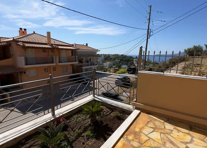 Eros Superb View Apartment Gythio